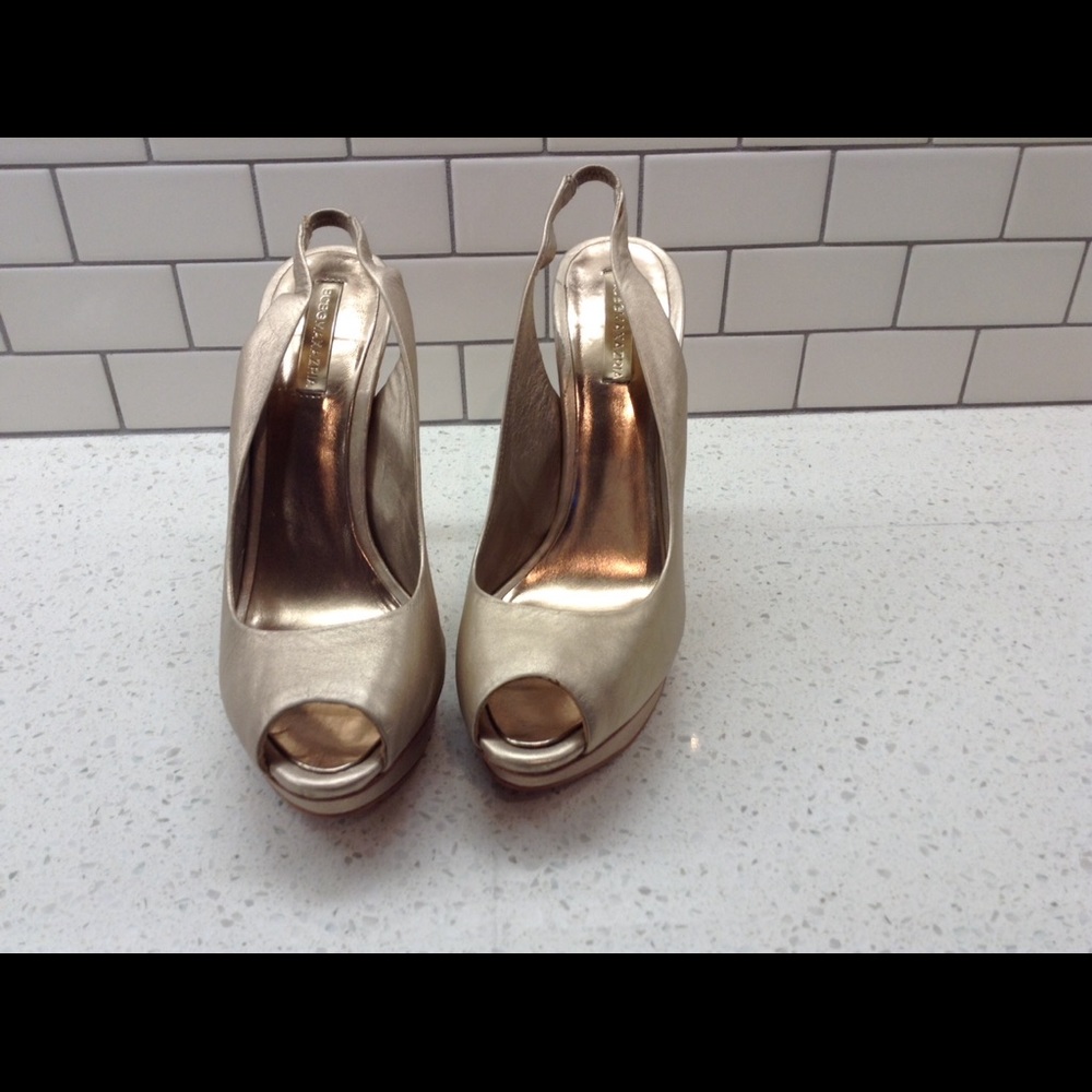 BCBG Champagne Lamb Metallic Heels, Size 10